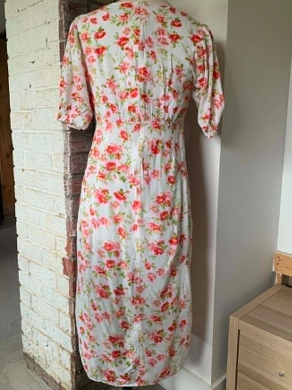 MinkPink Floral Midi Dress Womens Medium Cottagecore Romantic Tea Dress - Picture 4 of 7